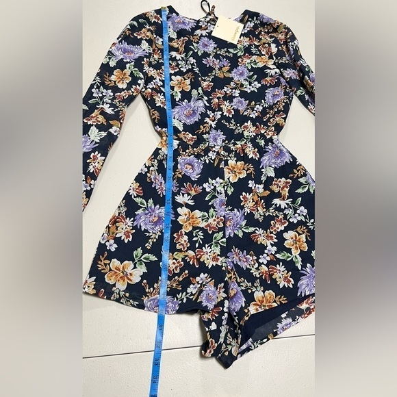 🆕 Showpo. Calling You Out Playsuit Navy Floral Tie Open Back Long Sleeve Romper - Picture 10 of 13